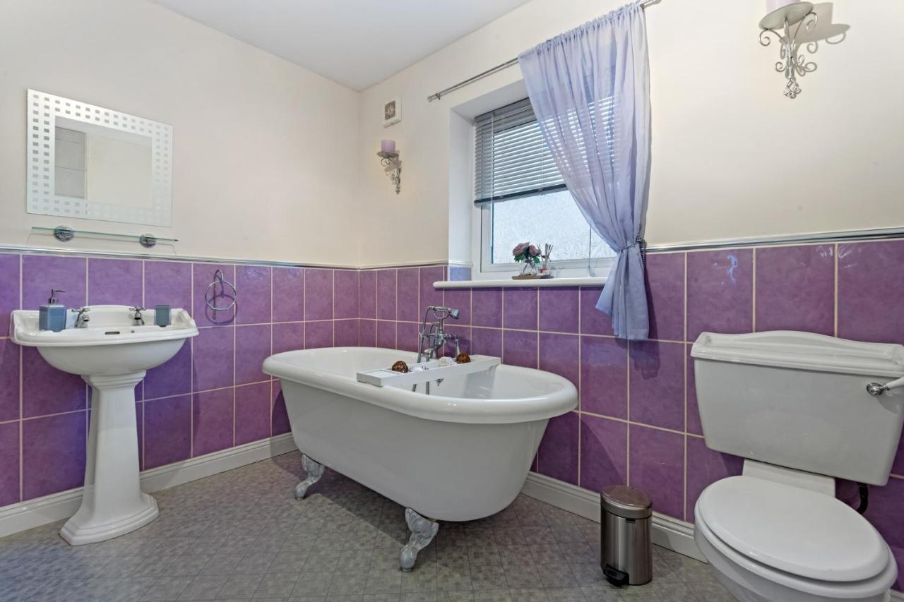 Comfy Cumbrian Stay Distington ภายนอก รูปภาพ